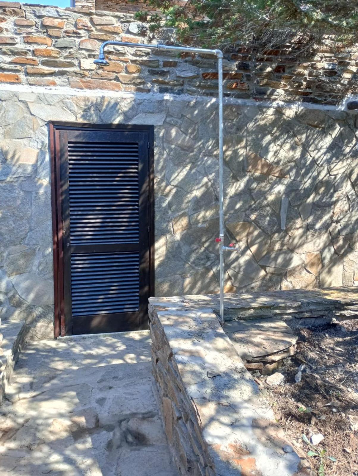 Villetta Indipendente Immersa Nel Verde Стинтино Екстериор снимка